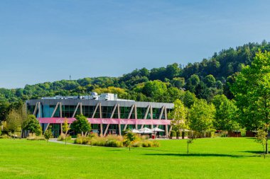 Schmalkalden 'in güzel, yarı keresteli kasabasında bir gün, her yönüyle, Thüringen.