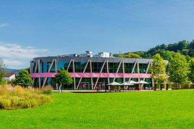 Schmalkalden 'in güzel, yarı keresteli kasabasında bir gün, her yönüyle, Thüringen.