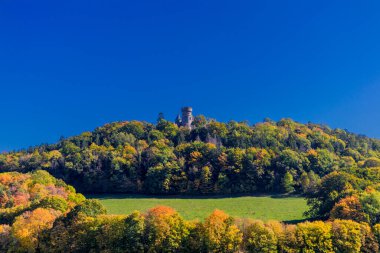 Sonbahar ışığında Meiningen yakınlarındaki Landsberg Şatosu - Thüringen