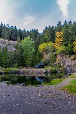 Renkli sonbahar yavaş ama emin adımlarla Thüringen Ormanı 'nın zirvesine ulaşır.