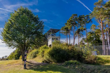 Alman Birleşme Günü 'nde Alfa Noktası yakınlarındaki Kolonnenweg boyunca yürü.