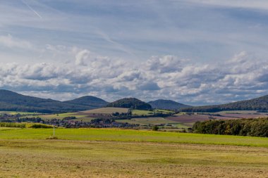 Alman Birleşme Günü 'nde Alfa Noktası yakınlarındaki Kolonnenweg boyunca yürü.