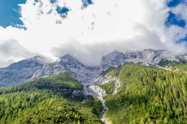 Tirol 'deki güzel Leutasch Vadisi' nde Tatil Hissediyor