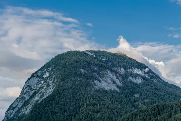 Насолоджуючись Останніми Годинами Вечора Чудовій Долині Леуташ Австрія — стокове фото