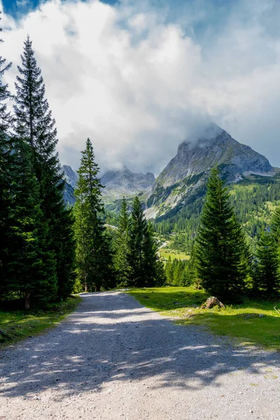 Vacaciones Sentirse Alrededor Del Hermoso Valle Leutasch Tirol —  Fotos de Stock