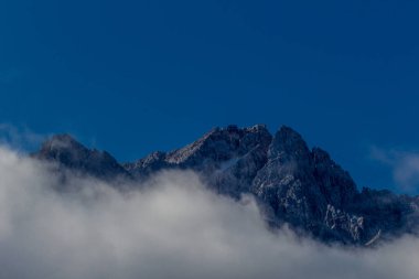 Bavyera Alpleri 'ndeki güzel Eibsee' ye yaz keşfi turu - Almanya