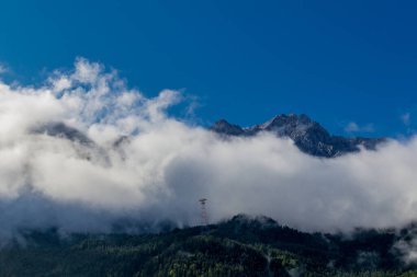 Bavyera Alpleri 'ndeki güzel Eibsee' ye yaz keşfi turu - Almanya