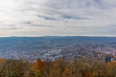 Suhl-Thuringia yakınlarındaki Domberg 'de güzel bir sonbahar keşfi turu.