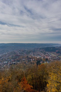 Suhl-Thuringia yakınlarındaki Domberg 'de güzel bir sonbahar keşfi turu.