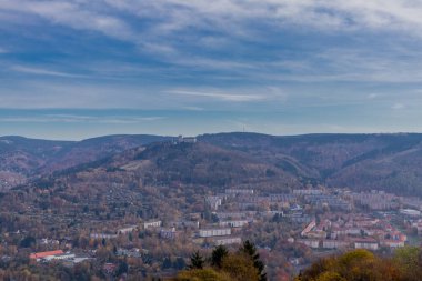 Suhl-Thuringia yakınlarındaki Domberg 'de güzel bir sonbahar keşfi turu.