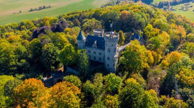 Sonbahar ışığında Meiningen yakınlarındaki Landsberg Şatosu - Thüringen