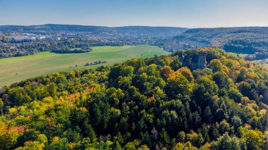 Sonbahar ışığında Meiningen yakınlarındaki Landsberg Şatosu - Thüringen