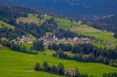 Avusturya 'nın dağlık bölgesinde güzel bir keşif gezisi.. 