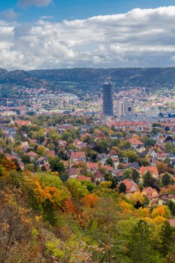 Jena-Thuringia 'daki Saale Horizontale boyunca rahat sonbahar yürüyüşü