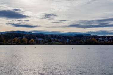 Immelborn-Thüringen yakınlarındaki banyoda sonbahar yürüyüşü