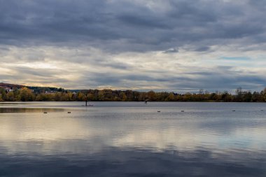 Immelborn-Thüringen yakınlarındaki banyoda sonbahar yürüyüşü