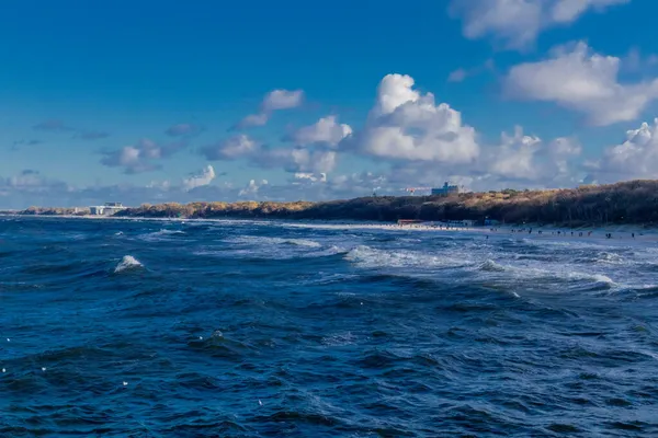 Strandwandeling Van Kolberg Aan Poolse Oostzee Polen — Stockfoto