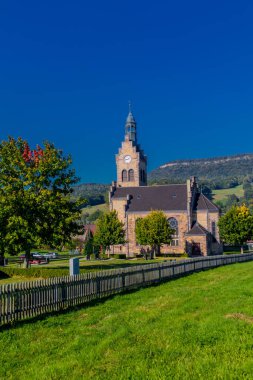 Klberfeld 'deki kilisenin güzel binasını ziyaret edin Hrselberge - Thüringen