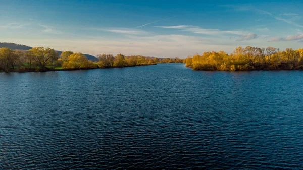 Güzel Werratal boyunca sonbahar gezisi. - Breitungen.
