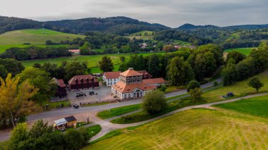 Schmalkalden 'in güzel, yarı keresteli kasabasında bir gün, her yönüyle, Thüringen.
