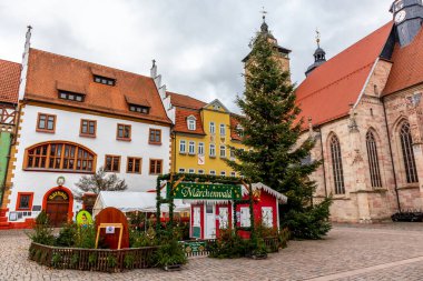 Schmalkalden 'in güzel, yarı keresteli kasabasında bir kış günü- Thüringen