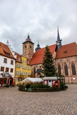 Schmalkalden 'in güzel, yarı keresteli kasabasında bir kış günü- Thüringen