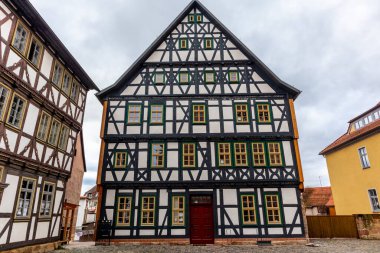 Schmalkalden 'in güzel, yarı keresteli kasabasında bir kış günü- Thüringen