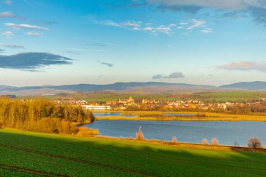 Soğuk bir kış günü, güzel Werratal boyunca Breitungen - Seeblick