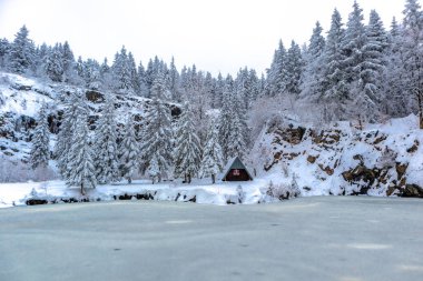 Beautiful winter hike to the mountain lake on the Rennsteig near Floh-Seligenthal - Germany