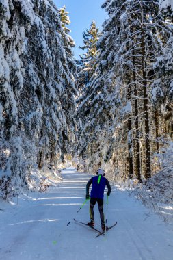 Rennsteig boyunca Almanya 'nın en güzel Kış Diyarı' nda bir kış yürüyüşü daha.