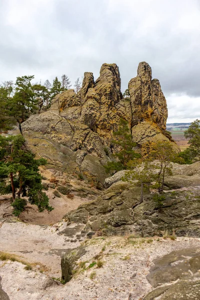 Explorando Belas Montanhas Harz Dia Frio Inverno Longo Teufelsmauer Saxônia — Fotografia de Stock