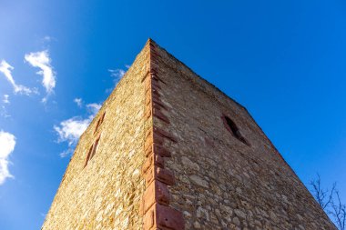 Brandenburg Kalesi 'nin etrafında bahar yürüyüşü güzel Werra Vadisi Lauchroeden - Thüringen