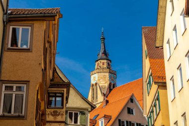 Baden-Wrttemberg, Almanya 'nın Neckar kentindeki Tbingen Üniversitesi' nde bahar keşfi turu