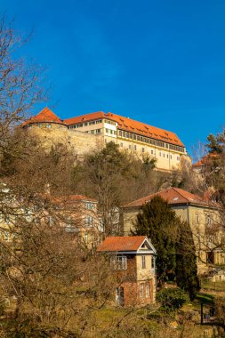 Baden-Wrttemberg, Almanya 'nın Neckar kentindeki Tbingen Üniversitesi' nde bahar keşfi turu