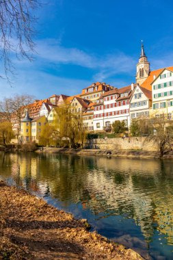 Baden-Wrttemberg, Almanya 'nın Neckar kentindeki Tbingen Üniversitesi' nde bahar keşfi turu