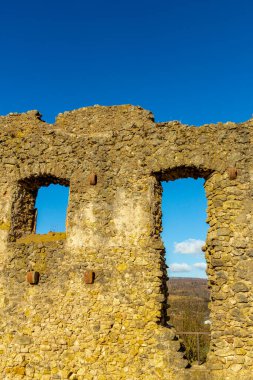 Brandenburg Kalesi 'nin etrafında bahar yürüyüşü güzel Werra Vadisi Lauchroeden - Thüringen