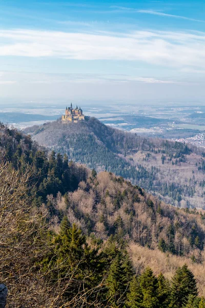 Tour Alla Scoperta Della Primavera Nel Magnifico Castello Hohenzollern Baden — Foto Stock