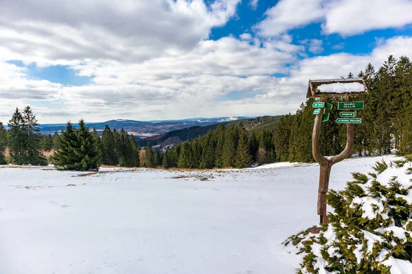 Caminata Cabaña Rescate Montaña Bosque Turingia Cerca Steinbach Hallenberg Alemania — Foto de Stock