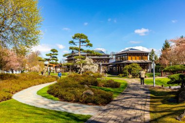 Uzak Doğu 'ya yapılan keşif yolculuğu Kötü Langensalza' nın Japon Bahçesi - Thüringen - Almanya