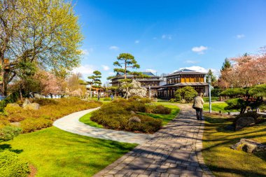 Uzak Doğu 'ya yapılan keşif yolculuğu Kötü Langensalza' nın Japon Bahçesi - Thüringen - Almanya