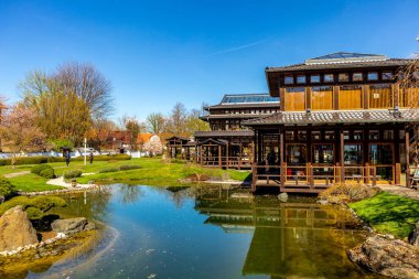 Uzak Doğu 'ya yapılan keşif yolculuğu Kötü Langensalza' nın Japon Bahçesi - Thüringen - Almanya