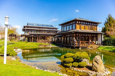 Uzak Doğu 'ya yapılan keşif yolculuğu Kötü Langensalza' nın Japon Bahçesi - Thüringen - Almanya