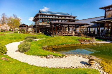 Uzak Doğu 'ya yapılan keşif yolculuğu Kötü Langensalza' nın Japon Bahçesi - Thüringen - Almanya