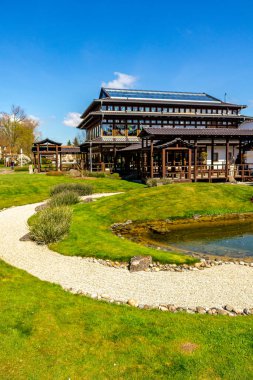 Uzak Doğu 'ya yapılan keşif yolculuğu Kötü Langensalza' nın Japon Bahçesi - Thüringen - Almanya