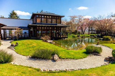 Uzak Doğu 'ya yapılan keşif yolculuğu Kötü Langensalza' nın Japon Bahçesi - Thüringen - Almanya