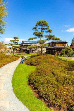 Uzak Doğu 'ya yapılan keşif yolculuğu Kötü Langensalza' nın Japon Bahçesi - Thüringen - Almanya