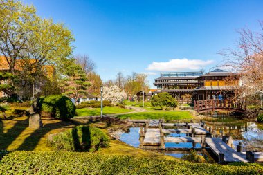 Uzak Doğu 'ya yapılan keşif yolculuğu Kötü Langensalza' nın Japon Bahçesi - Thüringen - Almanya