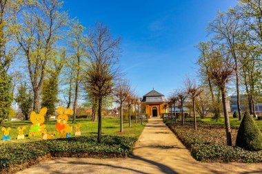 Uzak Doğu 'ya yapılan keşif yolculuğu Kötü Langensalza' nın Japon Bahçesi - Thüringen - Almanya