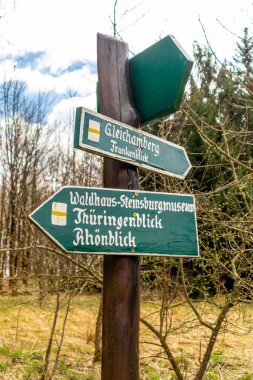 Thüringen 'in güneyindeki Rmhild yakınlarındaki Gleichberge' e yürüyüş - Almanya