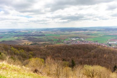 Thüringen 'in güneyindeki Rmhild yakınlarındaki Gleichberge' e yürüyüş - Almanya